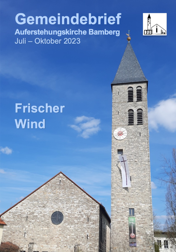 Auferstehungskirche Westseite mit Blick auf den Kirchturm