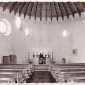 Die Himmelfahrtskirche noch ohne Mosaik und mit einfachen Rundfenstern
